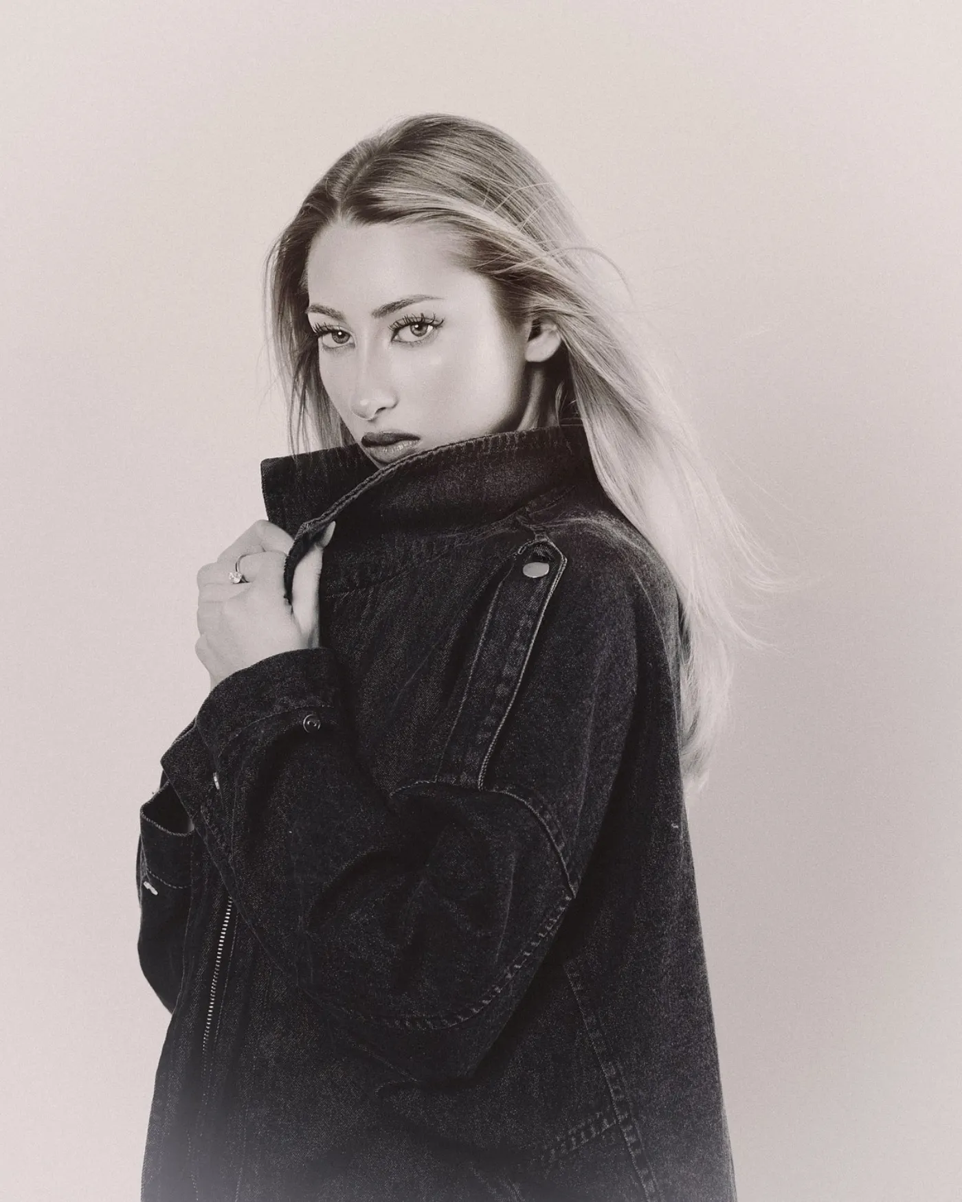 Lucy Silverman — fashion and editorial model at FACES by TDA, London modelling agency